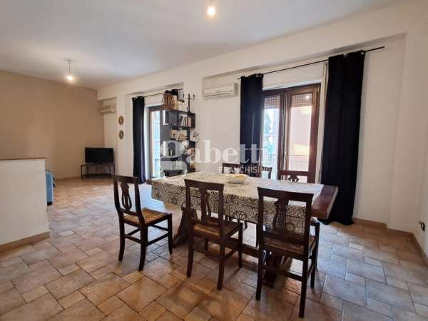 Foto Appartamento in vendita a Cefalu'