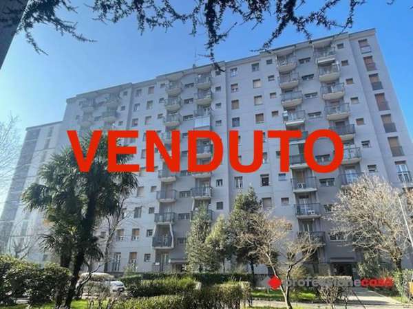 Foto Appartamento in vendita a Cesano Boscone