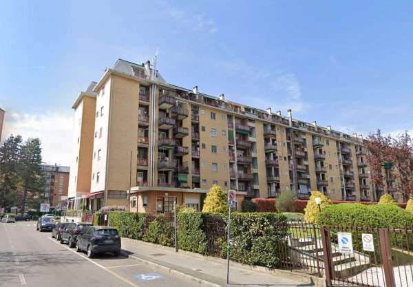 Foto Appartamento in Vendita a Cesano Boscone Via delle Betulle,  11