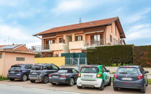 Foto Appartamento in vendita a Chieri