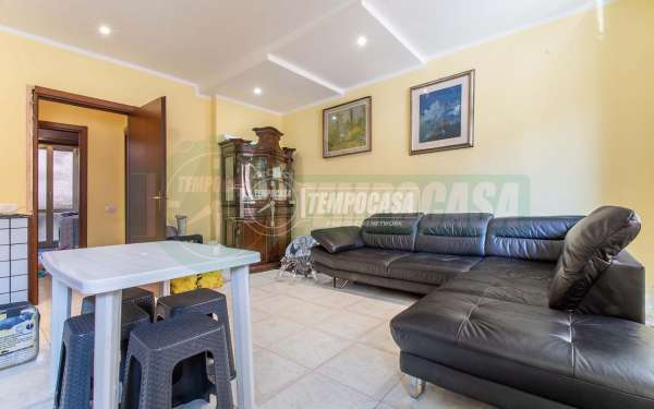 Foto Appartamento in vendita a Cislago