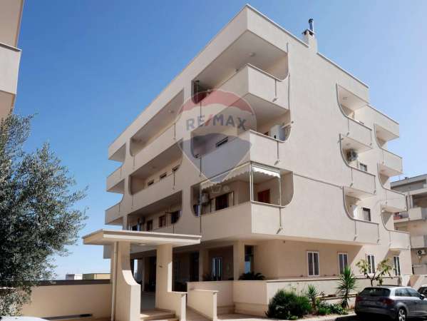 Foto Appartamento in vendita a Cisternino