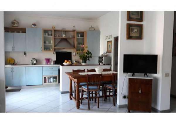 Foto Appartamento in vendita a Colle di Val d'Elsa 100 mq  Rif: 1324421