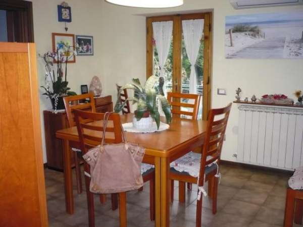 Foto Appartamento in vendita a Colle di Val d'Elsa 130 mq  Rif: 828624