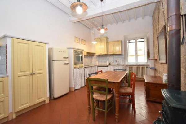 Foto Appartamento in vendita a Colle di Val d'Elsa 137 mq  Rif: 1272303