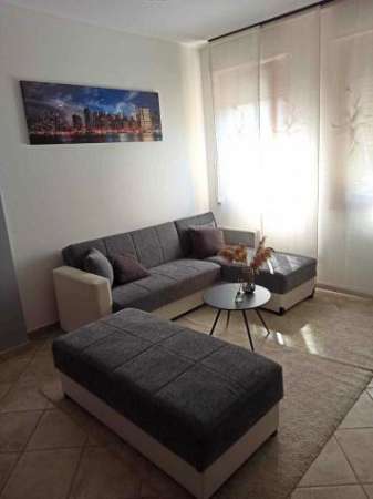Foto Appartamento in vendita a Colle di Val d'Elsa 65 mq  Rif: 1105724