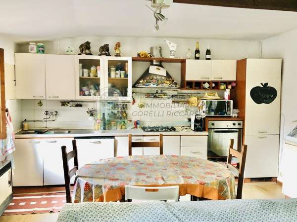 Foto Appartamento in vendita a Colle Di Val D'Elsa