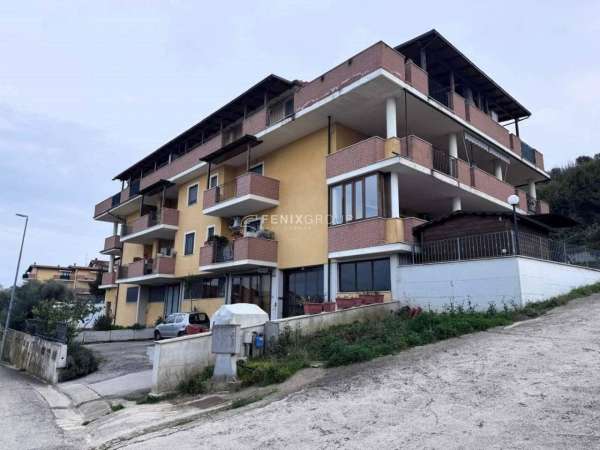Foto Appartamento in vendita a Colonnella