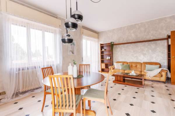 Foto Appartamento in vendita a Como