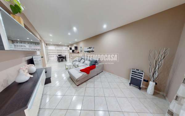 Foto Appartamento in vendita a Como