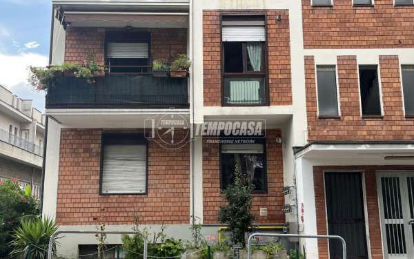 Foto Appartamento in vendita a Como