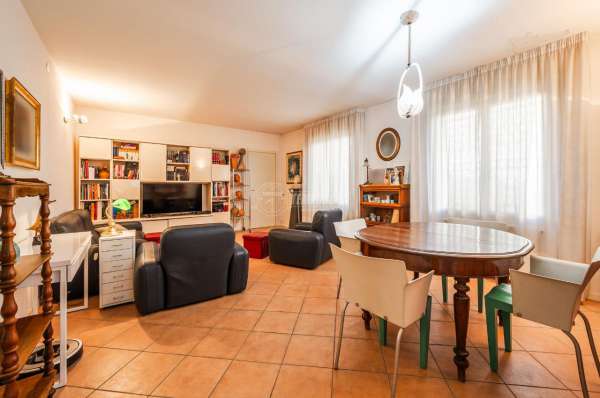 Foto Appartamento in vendita a Correggio