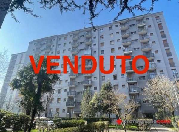 Foto Appartamento in vendita a Corsico