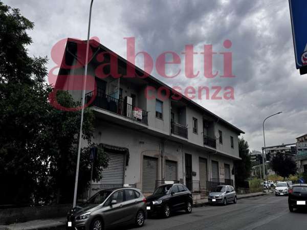 Foto Appartamento in vendita a Cosenza