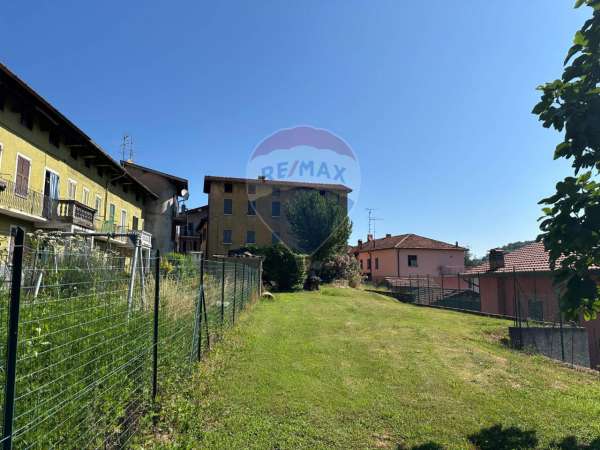 Foto Appartamento in vendita a Cuasso Al Monte