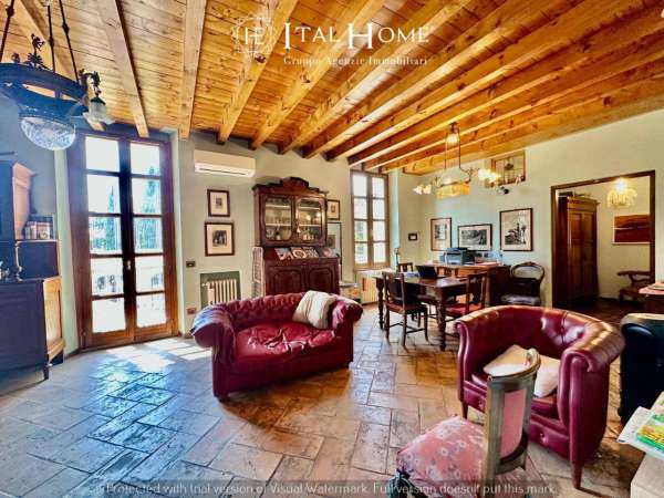 Foto Appartamento in vendita a Desenzano Del Garda