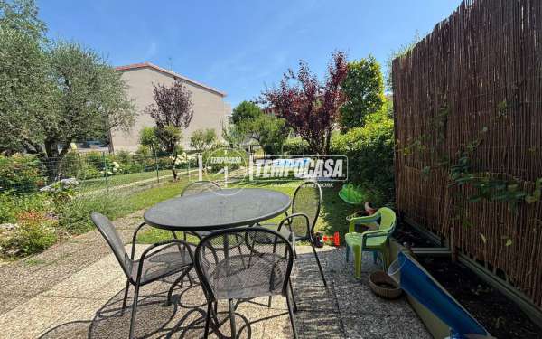 Foto Appartamento in vendita a Desenzano Del Garda
