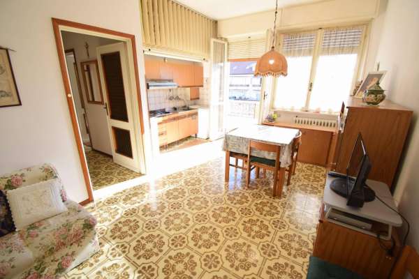 Foto Appartamento in vendita a Diano Castello