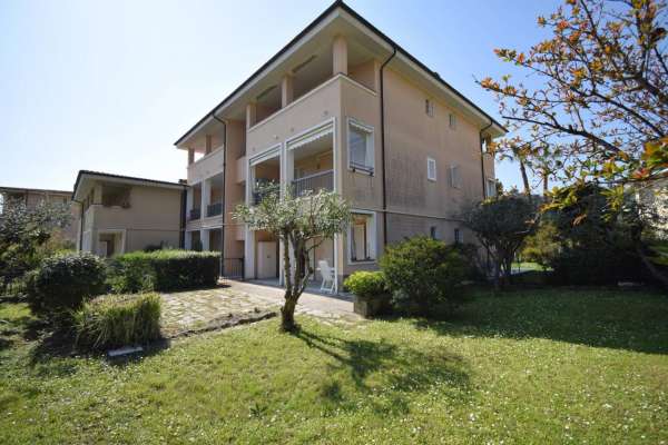Foto Appartamento in vendita a Diano Castello