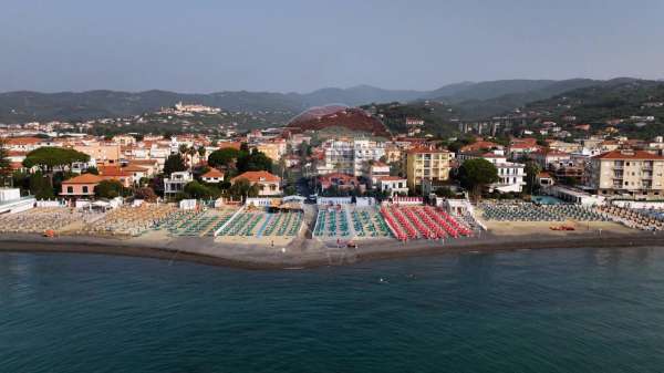 Foto Appartamento in vendita a Diano Marina