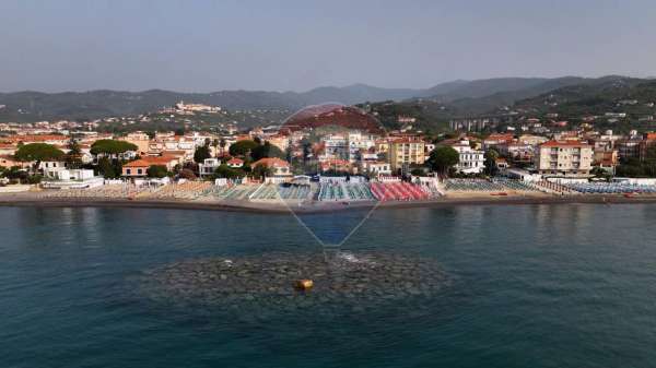 Foto Appartamento in vendita a Diano Marina