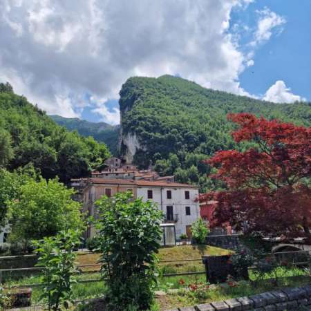 Foto Appartamento in vendita a Equi Terme - Fivizzano 187 mq  Rif: 1141254