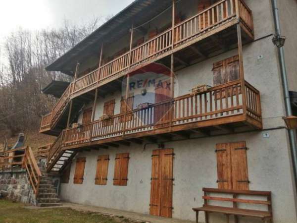 Foto Appartamento in vendita a Feltre, Lasen