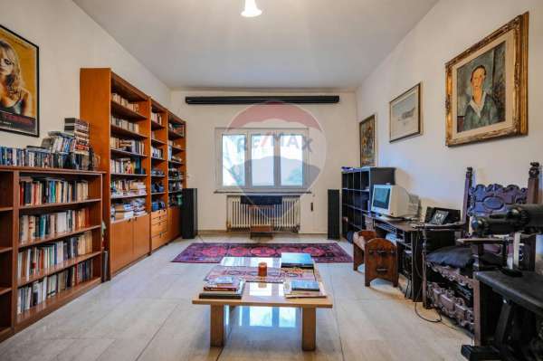 Foto Appartamento in vendita a Ferrara