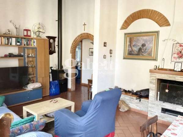 Foto Appartamento in vendita a Firenze