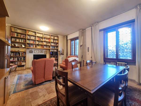 Foto Appartamento in vendita a Firenze
