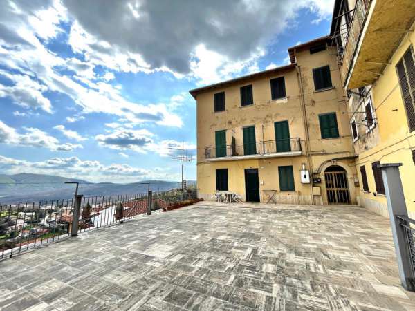 Foto Appartamento in vendita a Fiuggi