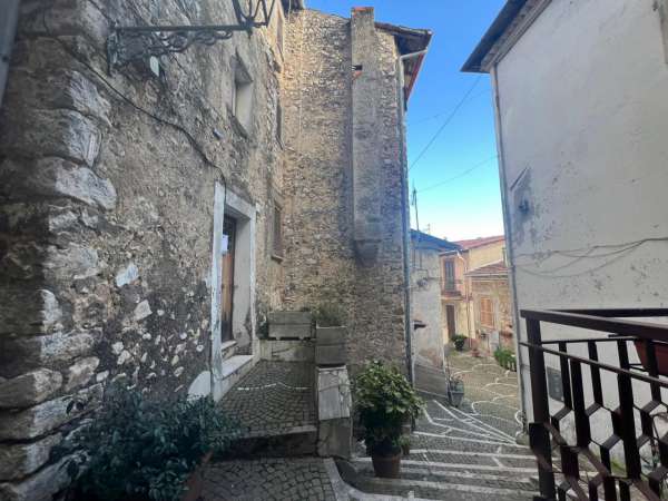 Foto Appartamento in vendita a Fiuggi