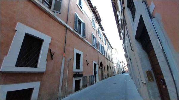 Foto Appartamento in vendita a Foligno