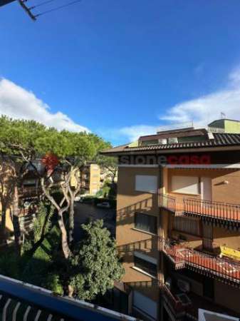 Foto Appartamento in vendita a Formia - 4 locali 140mq