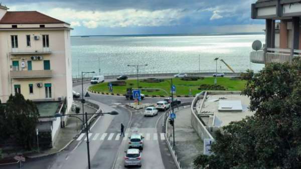 Foto Appartamento in vendita a Formia - 5 locali 160mq