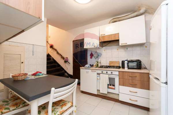 Foto Appartamento in vendita a Genova
