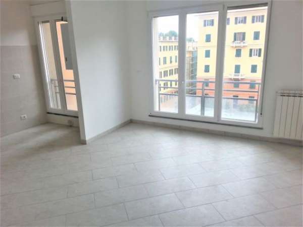 Foto Appartamento in vendita a Genova