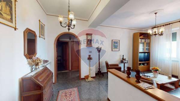 Foto Appartamento in vendita a Genova