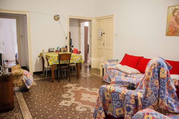 Foto Appartamento in vendita a Genova