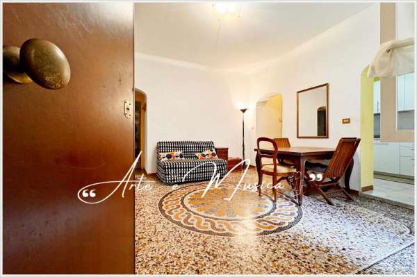 Foto Appartamento in vendita a Genova
