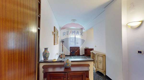 Foto Appartamento in vendita a Genova