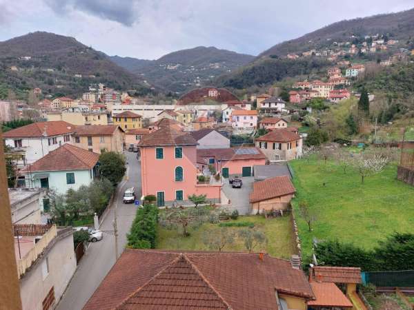 Foto Appartamento in vendita a Genova