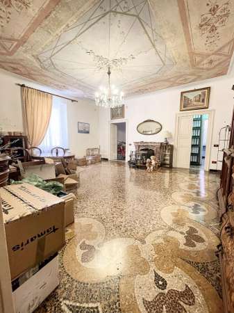 Foto Appartamento in vendita a Genova