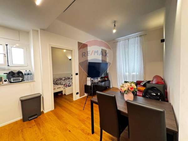 Foto Appartamento in vendita a Genova