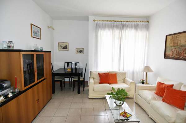 Foto Appartamento in vendita a Genova