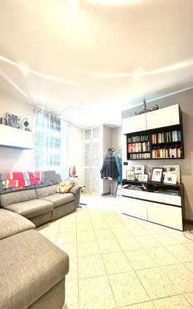 Foto Appartamento in vendita a Genova