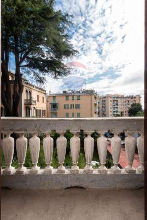Foto Appartamento in vendita a Genova