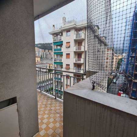 Foto Appartamento in vendita a Genova