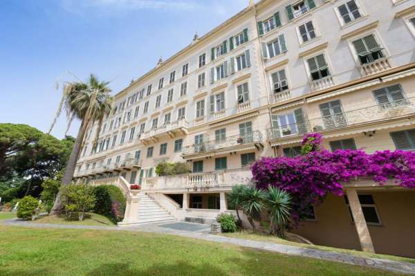 Foto Appartamento in vendita a Genova