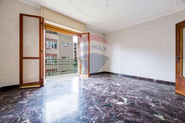 Foto Appartamento in vendita a Genova